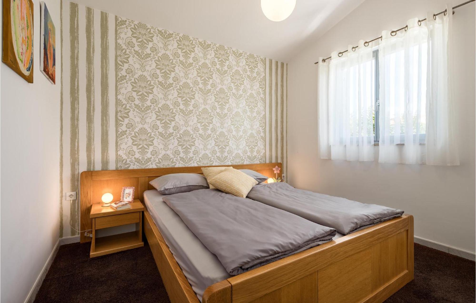 1 Bedroom Awesome In Ferienhaus *