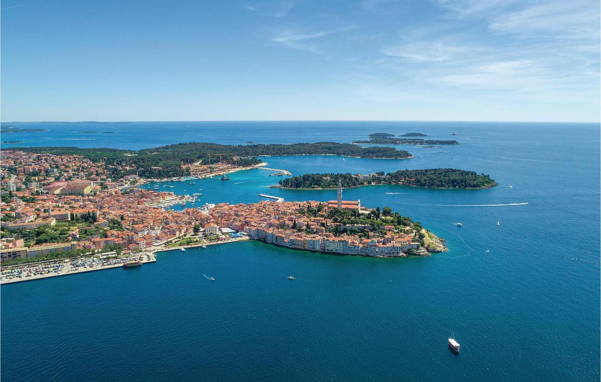 1 Bedroom Awesome In Rovinj